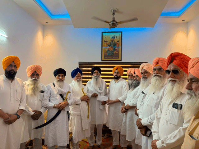 5 ਜੁਲਾਈ ਦੇ ਪੰਥਕ ਇਕੱਠ ਨੂੰ ਲੈ ਕੇ ਐਡਵੋਕੇਟ ਧਾਮੀ ਤੇ ਬਾਬਾ ਟੇਕ ਸਿੰਘ ਨੇ ਵੱਖ-ਵੱਖ ਸਿੱਖ ਜਥੇਬੰਦੀਆਂ ਦੇ ਆਗੂਆਂ ਨਾਲ ਕੀਤੀ ਮੁਲਾਕਾਤ