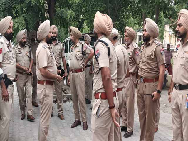 ਨਗਰ ਕੌਂਸਲ ਚੋਣਾਂ: ਐੱਸ.ਐੱਸ.ਪੀ. ਫਿਰੋਜ਼ਪੁਰ ਨੇ ਸਟਰਾਂਗ ਰੂਮ ਅਤੇ ਸੁਰੱਖਿਆ ਪ੍ਰਬੰਧਾਂ ਦਾ ਲਿਆ ਜਾਇਜ਼ਾ