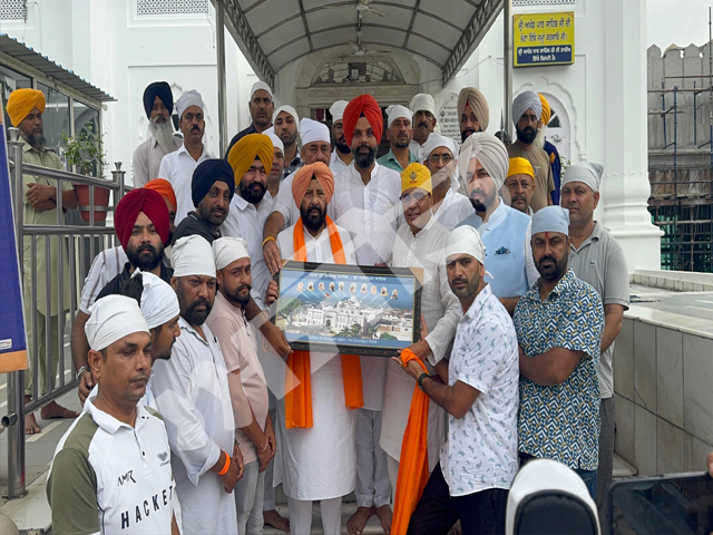 ਪੰਜਾਬ ਭਾਜਪਾ ਦੇ ਪ੍ਰਧਾਨ ਕੇਵਲ ਸਿੰਘ ਢਿੱਲੋ ਤਖ਼ਤ ਸ੍ਰੀ ਕੇਸਗੜ੍ਹ ਸਾਹਿਬ ਵਿਖੇ ਸ਼ੁਕਰਾਨੇ ਵਜੋਂ ਹੋਏ ਨਤਮਸਤਕ