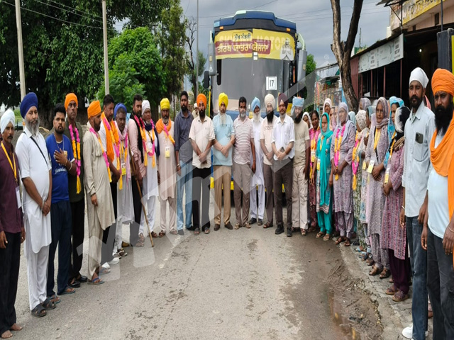ਮੁੱਖ ਮੰਤਰੀ ਤੀਰਥ ਯਾਤਰਾ ਯੋਜਨਾ ਤਹਿਤ ਸਰਹੱਦੀ ਪਿੰਡ ਕੱਕੜ ਤੋਂ ਬੱਸ ਰਵਾਨਾ

