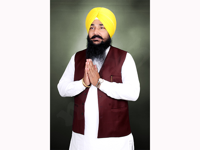 ਮੁੱਖਦੇਵ ਸਿੰਘ ਆਲੋਵਾਲ ਮਾਰਕਿਟ ਕਮੇਟੀ ਕਾਦੀਆਂ ਦੇ ਚੇਅਰਮੈਨ ਬਣੇ