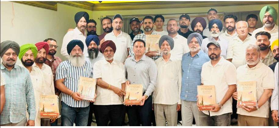 ਬੇਕਰਸਫੀਲਡ ’ਚ ਐਸ ਅਸ਼ੋਕ ਭੌਰਾ ਨਾਲ ਰੂ-ਬ-ਰੂ ਸਮਾਗਮ ’ਚ ਸ਼ਾਮਲ ਹੋਏ ਵੱਡੀ ਗਿਣਤੀ ’ਚ ਪੰਜਾਬੀ ਪਰਿਵਾਰ-ਪੱਤਰਕਾਰੀ-ਲੇਖਣੀ ’ਤੇ ਚਰਚਾ