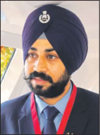 ਬੇਹੱਦ ਖ਼ਾਸ ਹੈ ਦੇਸ਼ ਦੀ ਪਹਿਲੀ ਹਾਈਡ੍ਰੋਜਨ ਰੇਲਗੱਡੀ-ਲੋਕੋ ਪਾਇਲਟ ਗਗਨਦੀਪ ਸਿੰਘ 
ਕਿਹਾ, ਅੱਜ ਦਾ ਦਿਨ ਜੀਵਨ ਭਰ ਯਾਦ ਰਹੇਗਾ