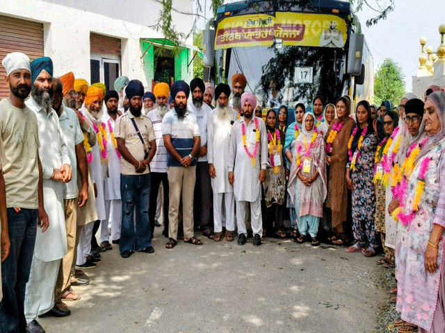 'ਮੁੱਖ ਮੰਤਰੀ ਤੀਰਥ ਯਾਤਰਾ ਯੋਜਨਾ' ਤਹਿਤ ਸਰਹੱਦੀ ਪਿੰਡ ਪੰਡੋਰੀ ਤੋਂ ਸ਼ਰਧਾਲੂਆਂ ਦੀ ਬੱਸ ਰਵਾਨਾ