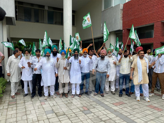 ਕਿਸਾਨ ਜਥੇਬੰਦੀਆਂ ਵਲੋਂ ਭਾਜਪਾ ਦਫ਼ਤਰ ਵੱਲ ਮਾਰਚ ਸ਼ੁਰੂ