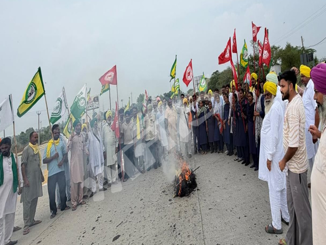 ਸੰਯੁਕਤ ਕਿਸਾਨ ਮੋਰਚਾ ਵਲੋਂ ਬੱਲੂਆਣਾ ਟੋਲ ਪਲਾਜ਼ਾ ਮੁਫ਼ਤ ਕਰਨ ਦਾ ਟੋਲ ਪਲਾਜ਼ਾ ਵਰਕਰਜ਼ ਯੂਨੀਅਨ ਪੰਜਾਬ ਵਲੋਂ ਸਮਰਥਨ
