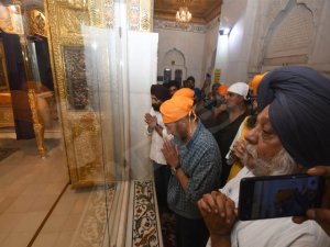 ਤਖ਼ਤ ਸ੍ਰੀ ਹਰਿਮੰਦਰ ਜੀ ਪਟਨਾ ਸਾਹਿਬ ਵਿਖੇ  ਨਤਮਸਤਕ ਹੋਏ  ਬਾਲੀਵੁੱਡ ਅਦਾਕਾਰ ਸੰਨੀ ਦਿਉਲ