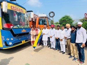 ਲਾਲੜੂ ਤੋਂ ਸ਼ਰਧਾਲੂਆਂ ਸਮੇਤ ਤਿੰਨ ਬੱਸਾਂ ਤੀਰਥ ਯਾਤਰਾ ਲਈ ਰਵਾਨਾ