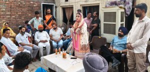 ਹਲਕਾ ਰਾਜਾਸਾਂਸੀ ਅਧੀਨ ਆਉਂਦੇ ਪਿੰਡ ਡੱਗ ਡੋਗਰ ਵਿਖੇ ਲੋਕ ਮਿਲਣੀ ਪ੍ਰੋਗਰਾਮ  ਕਰਵਾਇਆ ਗਿਆ