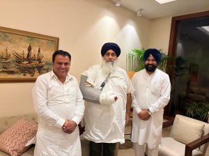 ਸੁਖਬੀਰ ਸਿੰਘ ਬਾਦਲ ਦਾ ਹਾਲਚਾਲ ਜਾਣਨ ਲਈ ਦਿੱਲੀ ਪਹੁੰਚੇ ਅਕਾਲੀ ਆਗੂ