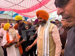 ਮੁੱਖ ਮੰਤਰੀ ਨਾਇਬ ਸਿੰਘ ਸੈਣੀ ਗੁਰਦੁਆਰਾ ਬਾਬਾ ਬਕਾਲਾ ਸਾਹਿਬ ਵਿਖੇ ਨਤਮਸਤਕ