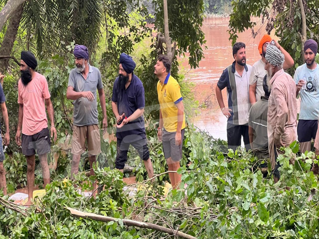 ਸ੍ਰੀ ਚਮਕੌਰ ਸਾਹਿਬ ਦੀ ਸਰਹਿੰਦ ਨਹਿਰ ’ਚ ਪਿਆ ਵੱਡਾ ਪਾੜ
