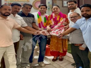 2026 ਦੇ ਰਾਜ ਪੁਰਸਕਾਰ ਨਾਲ ਸਨਮਾਨਿਤ ਹੋਣ ’ਤੇ ਮੁੱਖ ਅਧਿਆਪਕਾ ਰਿੰਕਲ ਮੁੰਜਾਲ ਦਾ ਸਨਮਾਨ