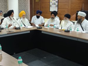 ਮੁੱਖ ਸਕੱਤਰ ਪੰਜਾਬ ਨਾਲ ਮੁਲਾਜ਼ਮ ਜਥੇਬੰਦੀਆਂ ਦੀ ਮੀਟਿੰਗ ਸੁਹਾਵੇ ਮਹੌਲ ’ਚ ਹੋਈ, ਜਲਦ ਹੋ ਕਕਦੀ ਹੈ ਕੋਈ ਅਨਾਊਂਸਮੈਂਟ