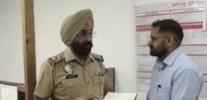ਯੂਨੀਅਨ ਬੈਂਕ ਜੰਡਿਆਲਾ ਗੁਰੂ ’ਚ ਡਾਕਾ ਮਾਰਨ ਆਏ ਲੁਟੇਰੇ ਗਾਰਡ ਦੀ ਦਲੇਰੀ ਕਾਰਨ ਹੋਏ ਫਰਾਰ