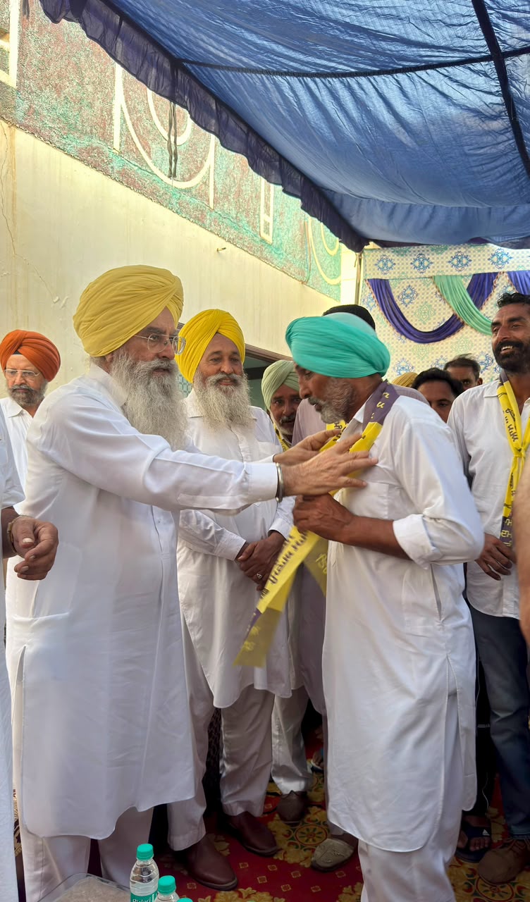 ਸ਼੍ਰੋਮਣੀ ਅਕਾਲੀ ਦਲ (ਬ) ਨੂੰ ਛੱਡ ਕੇ 40 ਪਰਿਵਾਰ 'ਆਪ’ ਵਿਚ ਹੋਏ ਸ਼ਾਮਿਲ
