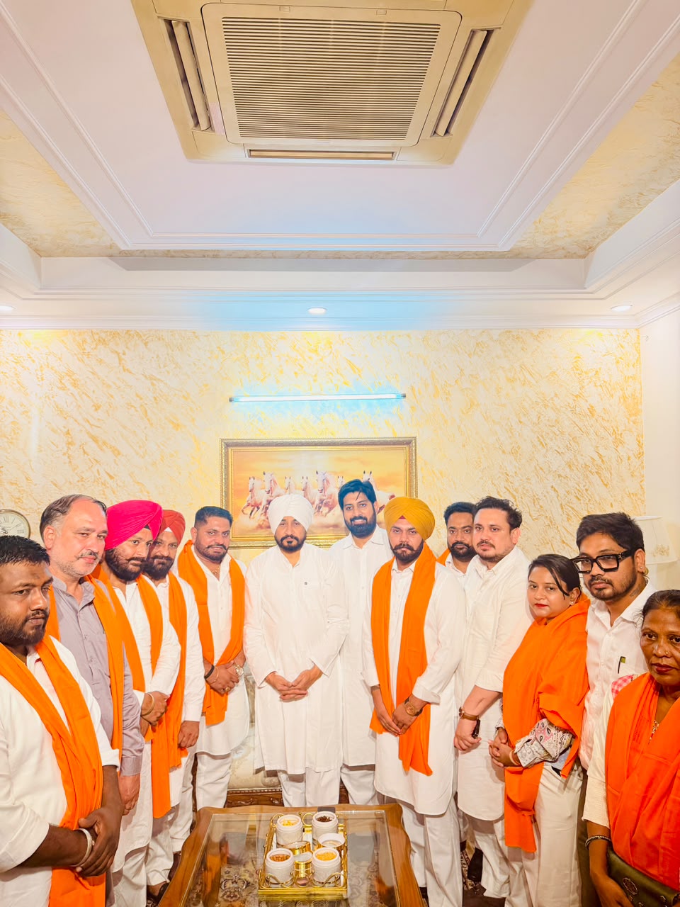 ਸਾਬਕਾ ਮੁੱਖ ਮੰਤਰੀ ਚਰਨਜੀਤ ਸਿੰਘ ਚੰਨੀ ਦੀ ਮੌਜੂਦਗੀ ’ਚ ਰੈੱਡੀ ਬੈਨੀਪਾਲ ਨੇ ਕੀਤੀ ਘਰ ਵਾਪਸੀ