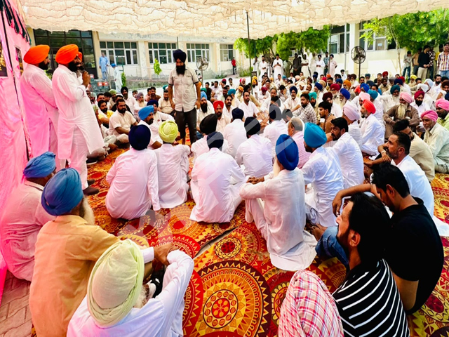 ਲਗਾਤਾਰ ਲੱਗ ਰਹੇ ਬਿਜਲੀ ਕੱਟਾਂ ਦੇ ਵਿਰੋਧ 'ਚ ਸ਼੍ਰੋਮਣੀ ਅਕਾਲੀ ਦਲ (ਬ) ਵਲੋਂ ਪ੍ਰਦਰਸ਼ਨ