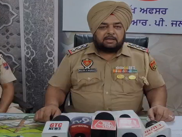 ਰੇਲਗੱਡੀ ਹੇਠਾਂ ਆਇਆ ਧੀ ਨੂੰ ਬਚਾਉਣ ਗਿਆ ਪਿਤਾ, ਮੌਤ