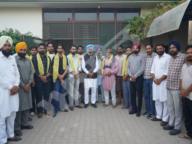 ਭਾਜਪਾ ਦਾ ਜ਼ਿਲ੍ਹਾ ਯੂਥ ਪ੍ਰਧਾਨ ਸੰਗਰੂਰ (2) 'ਆਪ' ਚ ਸ਼ਾਮਿਲ