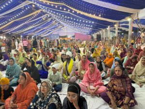 ਹੁਸ਼ਿਆਰਪੁਰ ’ਚ 36ਵਾਂ ਅੰਤਰਰਾਸ਼ਟਰੀ ਮਹਾਨ ਕੀਰਤਨ ਦਰਬਾਰ ਸ਼ੁਰੂ, ਜਥਿਆਂ ਦੇ ਰੂਪ ’ਚ ਸੰਗਤਾਂ ਹੋ ਰਹੀਆਂ ਸ਼ਾਮਲ