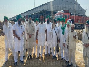 ਫਾਜ਼ਿਲਕਾ ਦੀ ਦਾਣਾ ਮੰਡੀ ਵਿਚ ਮੀਂਹ ਕਾਰਨ ਝੋਨੇ ਦੇ ਨੁਕਸਾਨ ਦਾ ਬੀ.ਕੇ.ਯੂ. ਕਾਦੀਆਂ ਨੇ ਲਿਆ ਜਾਇਜ਼ਾ, ਕਿਸਾਨਾਂ ਲਈ ਮੁਆਵਜ਼ੇ ਦੀ ਮੰਗ