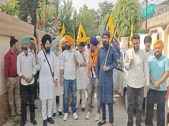 ਮਾਨਸਾ ਜਾਣ ਤੋਂ ਪਹਿਲਾਂ ਹੀ ਸ਼੍ਰੋਮਣੀ ਅਕਾਲੀ ਦਲ ਵਾਰਿਸ ਪੰਜਾਬ ਦੇ ਬਰਨਾਲਾ ਤੋਂ ਹਲਕਾ ਇੰਚਾਰਜ ਗੁਰਦੀਪ ਸਿੰਘ ਬਾਠ ਨੂੰ ਪੁਲਿਸ ਨੇ ਕੀਤਾ ਡਿਟੇਨ