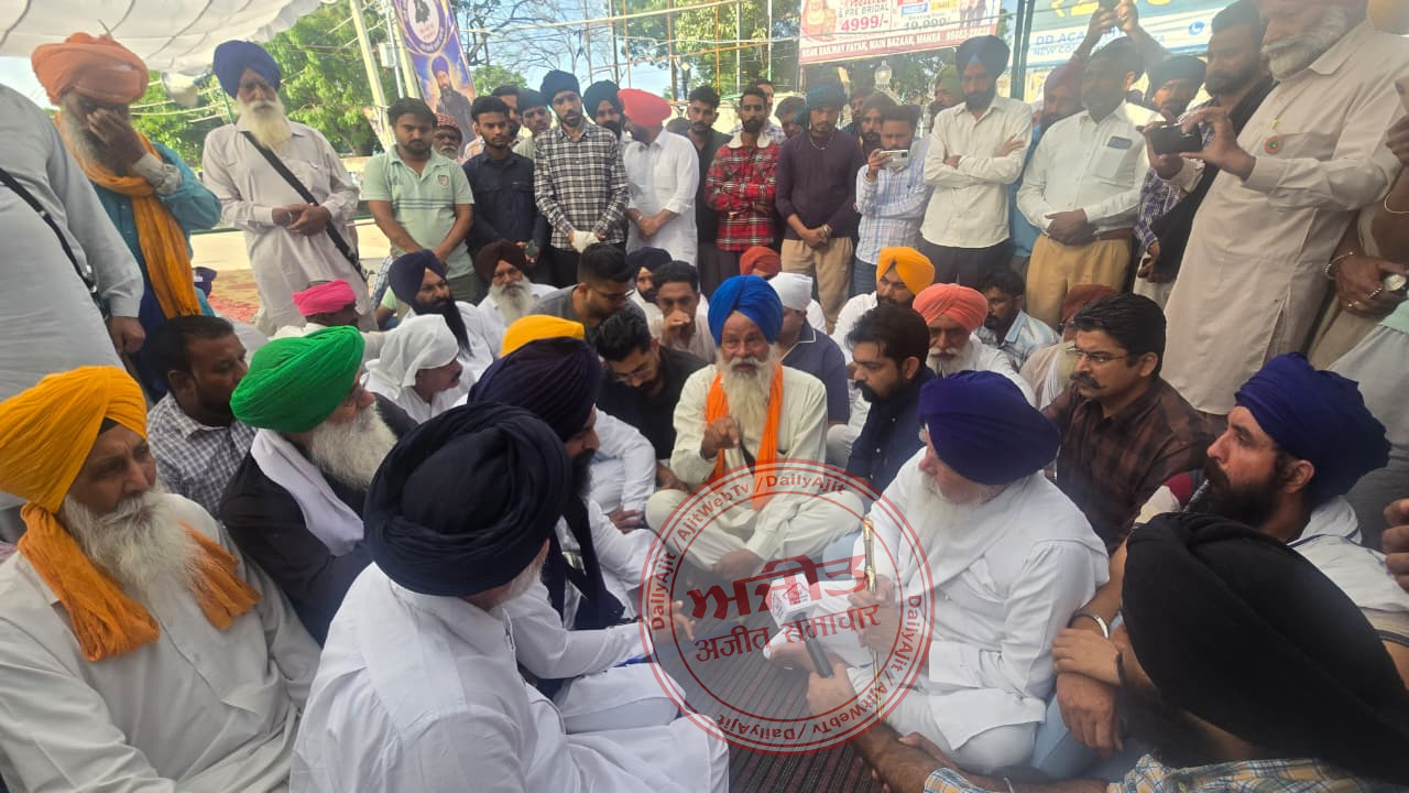 ਪਰਵਿੰਦਰ ਝੋਟੇ ਦੇ ਪਰਿਵਾਰ ਨੂੰ ਮਿਲਣ ਪੁੱਜੇ ਗਿਆਨੀ ਗੜਗੱਜ