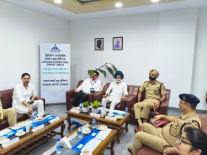 ਅੰਤਰਰਾਸ਼ਟਰੀ ਉਡਾਣਾਂ ਲਈ ਹਵਾਈ ਮੰਤਰੀ ਕੋਲ ਮੁੱਦਾ ਉਠਾਵਾਂਗਾ-  ਡਾ. ਅਮਰ ਸਿੰਘ
