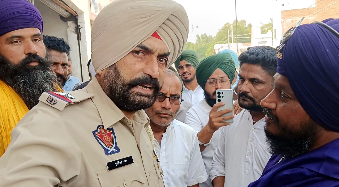 ਥਾਣੇਦਾਰ ਨੇ ਨੌਜਵਾਨ ਨੂੰ ਥੱਪੜ ਮਾਰਿਆ, ਫਿਰ ਮੰਗੀ ਮੁਆਫ਼ੀ