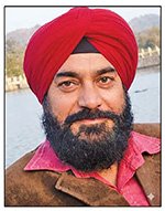 ਜੰਮੂ ਕਸ਼ਮੀਰ ਦਾ ਪੰਜਾਬੀ ਰੰਗਮੰਚ, ਟੈਲੀਵਿਜ਼ਨ ਅਤੇ ਫ਼ਿਲਮ ਅਦਾਕਾਰ ਬਿਕਰਮਜੀਤ