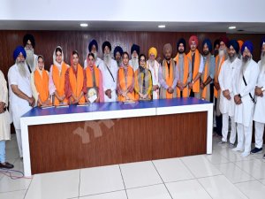 ਯੂ.ਪੀ.ਐਸ.ਸੀ. ’ਚ ਸਫ਼ਲ 11 ਸਿੱਖ ਵਿਦਿਆਰਥੀਆਂ ਦਾ ਸ਼੍ਰੋਮਣੀ ਕਮੇਟੀ ਵਲੋਂ ਇਕ-ਇਕ ਲੱਖ ਰੁਪਏ ਨਾਲ ਸਨਮਾਨ