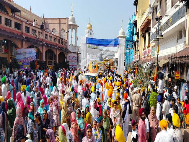 ਸ੍ਰੀ ਗੁਰੂ ਰਾਮਦਾਸ ਸਾਹਿਬ ਜੀ ਦੇ ਪ੍ਰਕਾਸ਼ ਪੁਰਬ ਨੂੰ ਸਮਰਪਿਤ ਸ੍ਰੀ ਅਕਾਲ ਤਖਤ ਸਾਹਿਬ ਤੋਂ ਵਿਸ਼ਾਲ ਨਗਰ ਕੀਰਤਨ ਆਰੰਭ